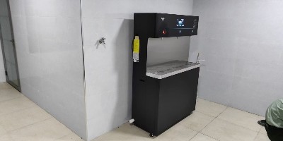 商務廣告屏直飲水機，商務辦公飲水的新選擇
